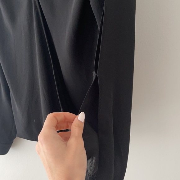 Guess blouse top - Picture 2 of 7